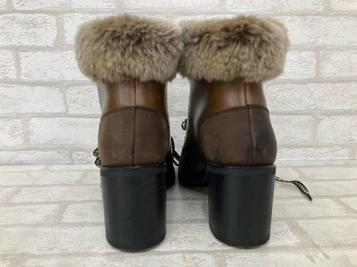 ショートブーツ