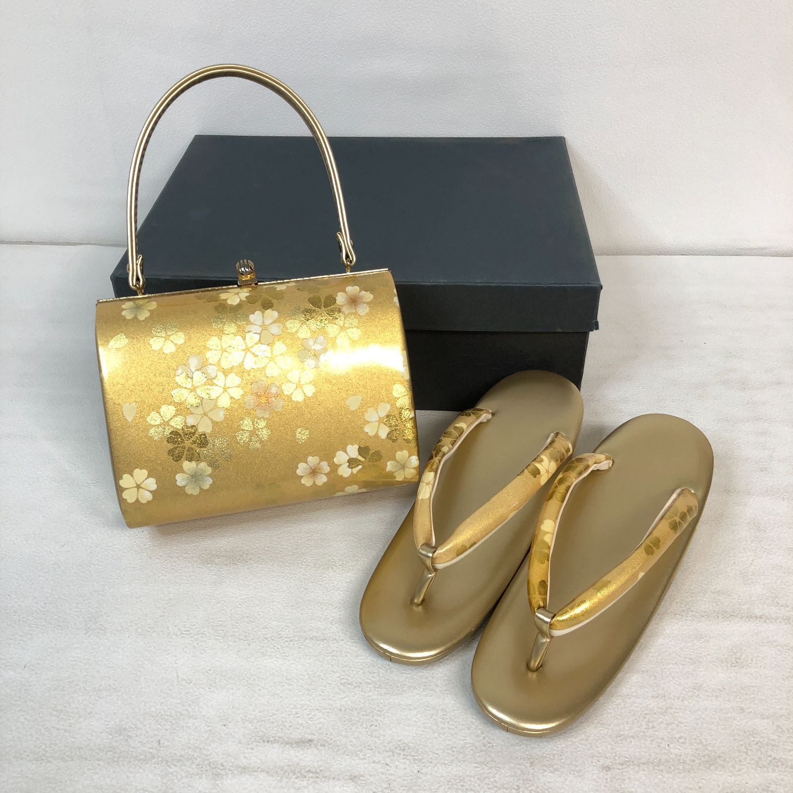 良品・匿名配送OK】草履 バッグ セット ／ Zori Sandals & Handbag Set