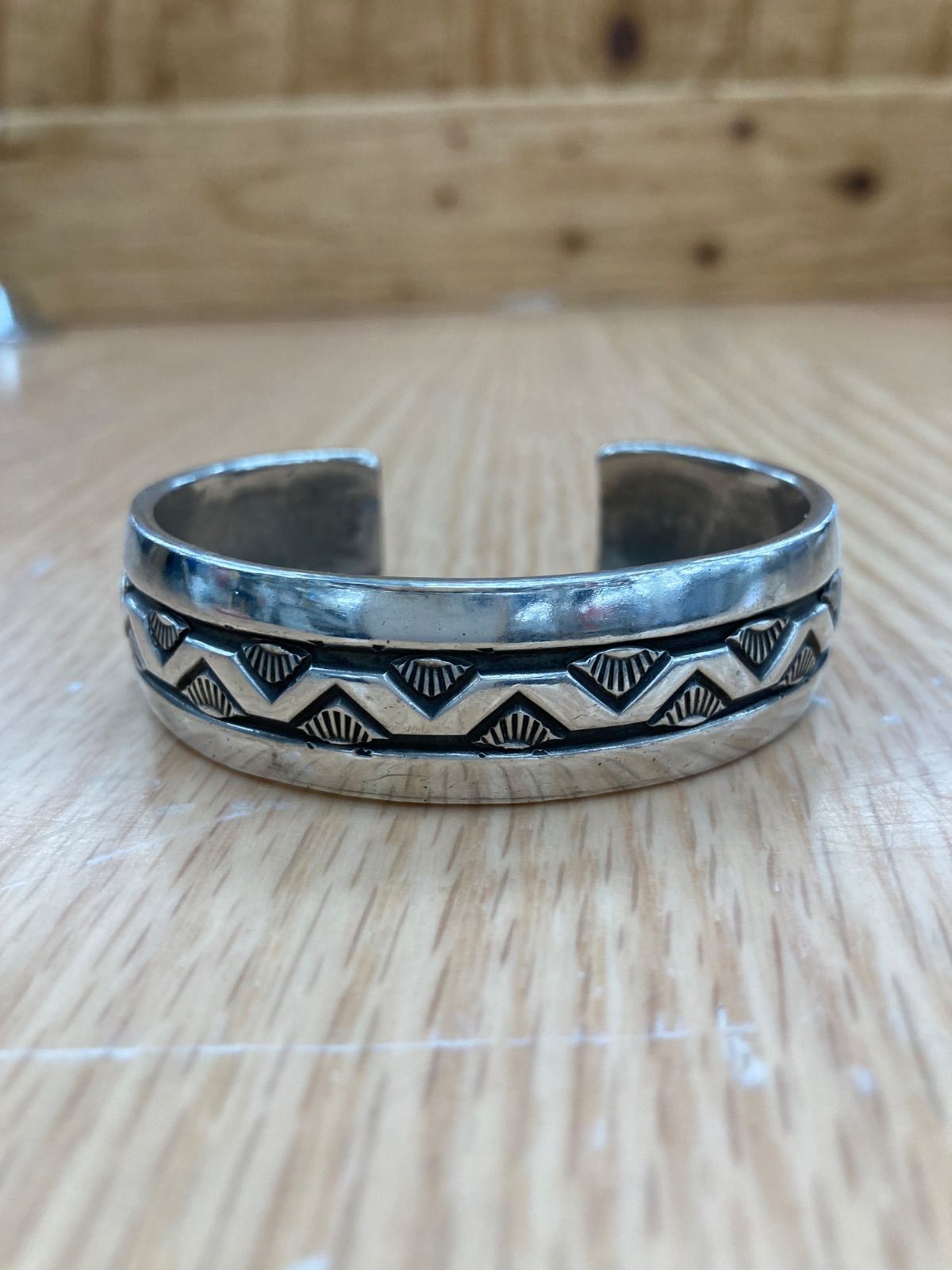 ナバホ シルバー バングル インディアンジュエリー 平塚店 衣料品