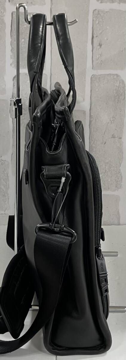 ひろたけTUMI ALPHA2 3WAY ブリーフケース ブラック【中古】 ひろたけTUMI ALPHA2 3WAY ブリーフケース ブラック【中古】 TUMI