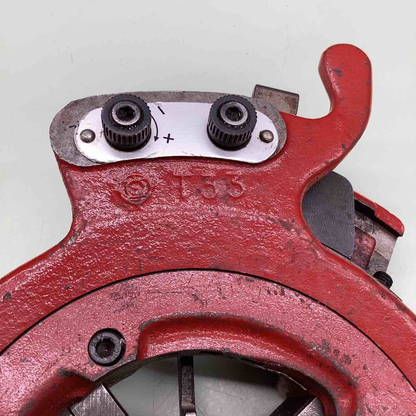 電線管 配管作業