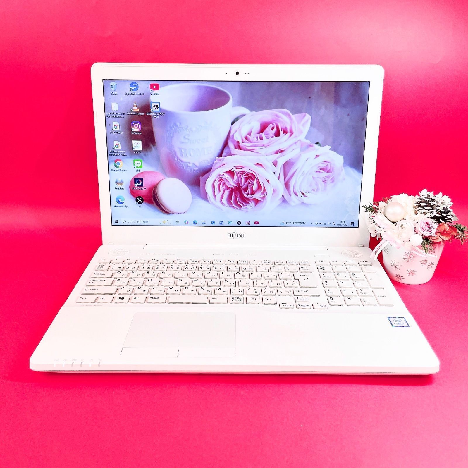 美品✨高性能Corei7❣️可愛いホワイト薄型ノートパソコン✨️メモリ