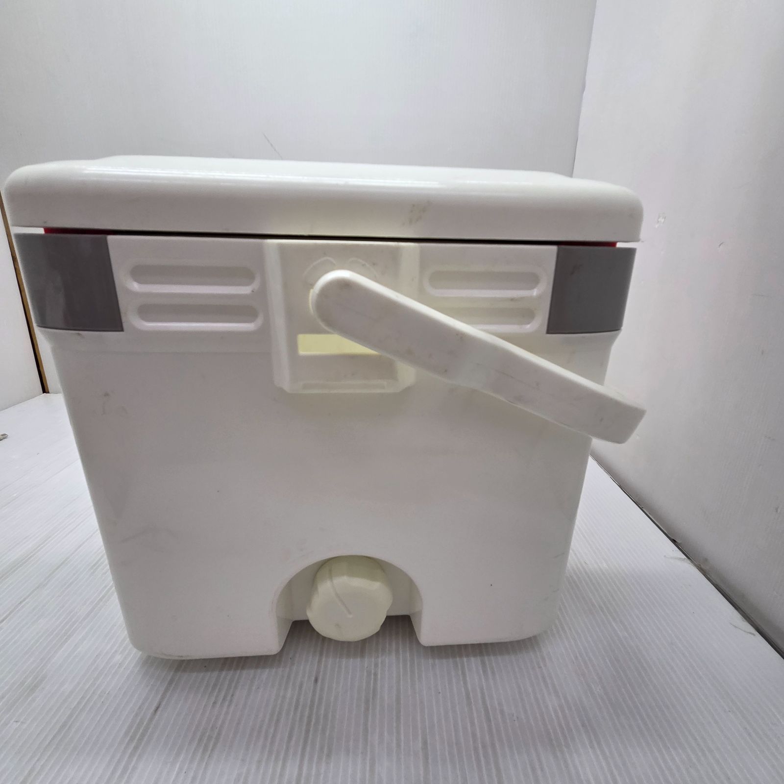 11 S 00342 DAIWA ダイワ クーラーボックス 16 L プロバイザー HD 1600 X レッド 釣具 アウトドア