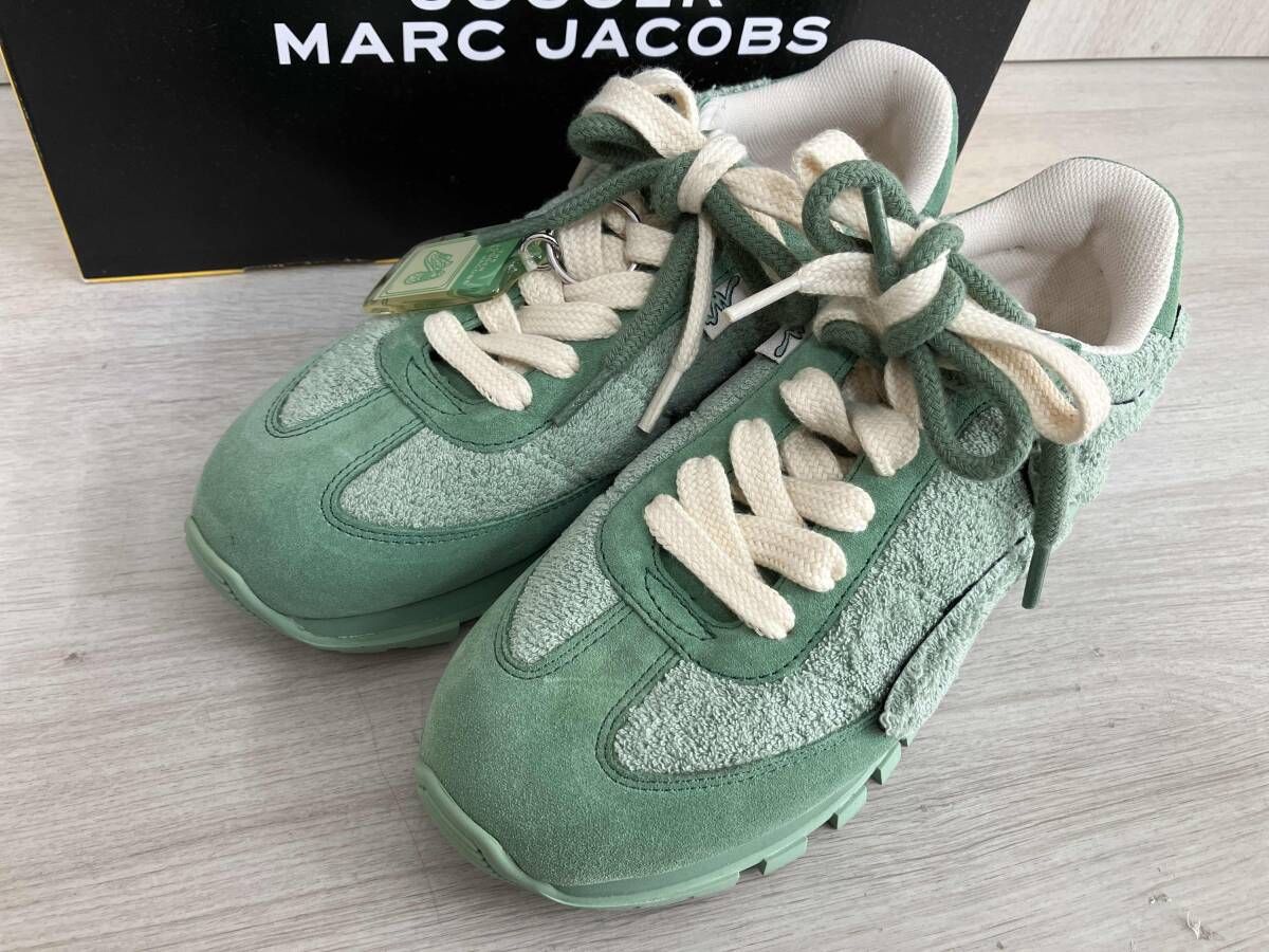 グリーン MARC JACOBS スニーカー チャーム ロゴ マジックテープ付き 25 cm