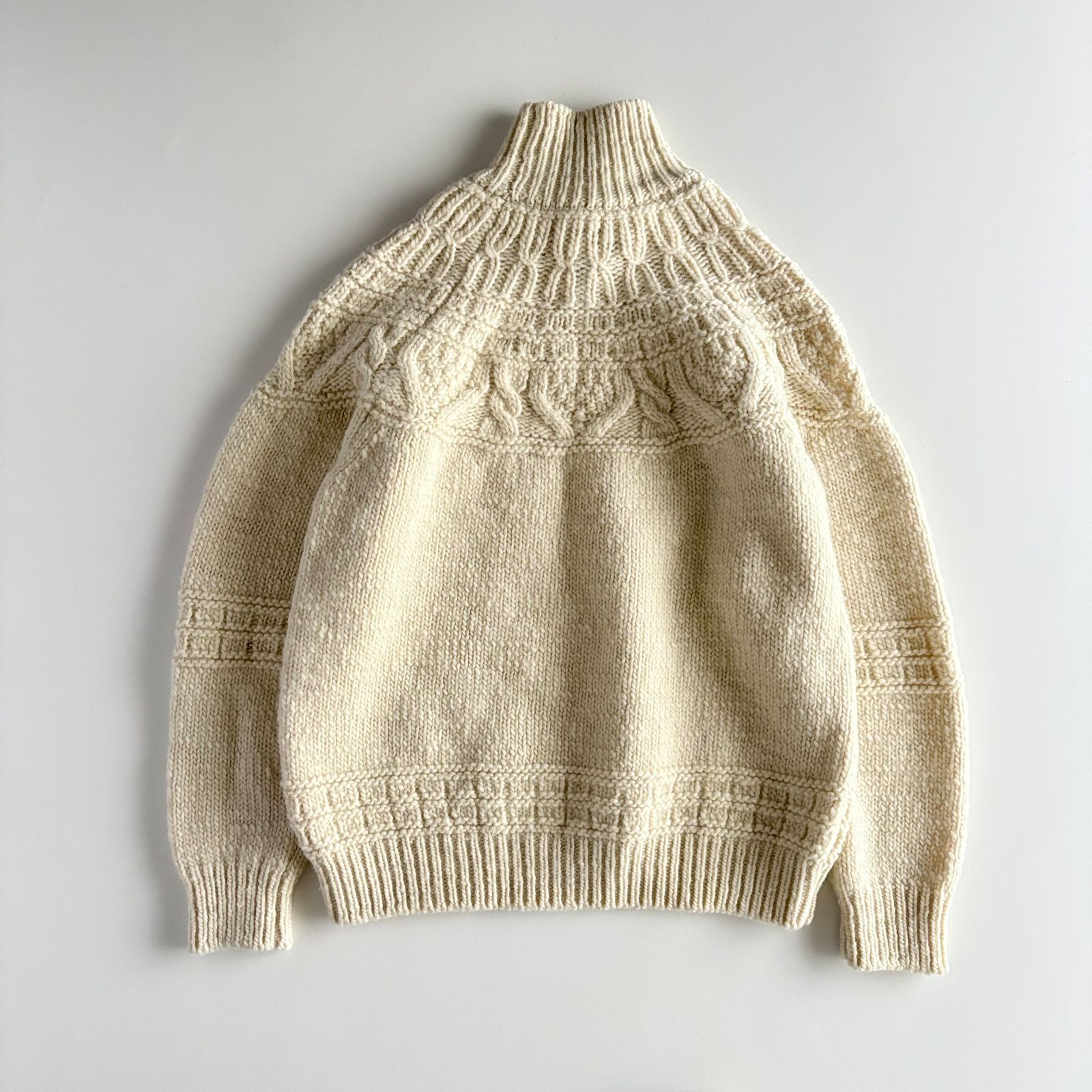 美品 / BATONER バトナー / SPREAD ALAN TURTLE NECK ウール100 