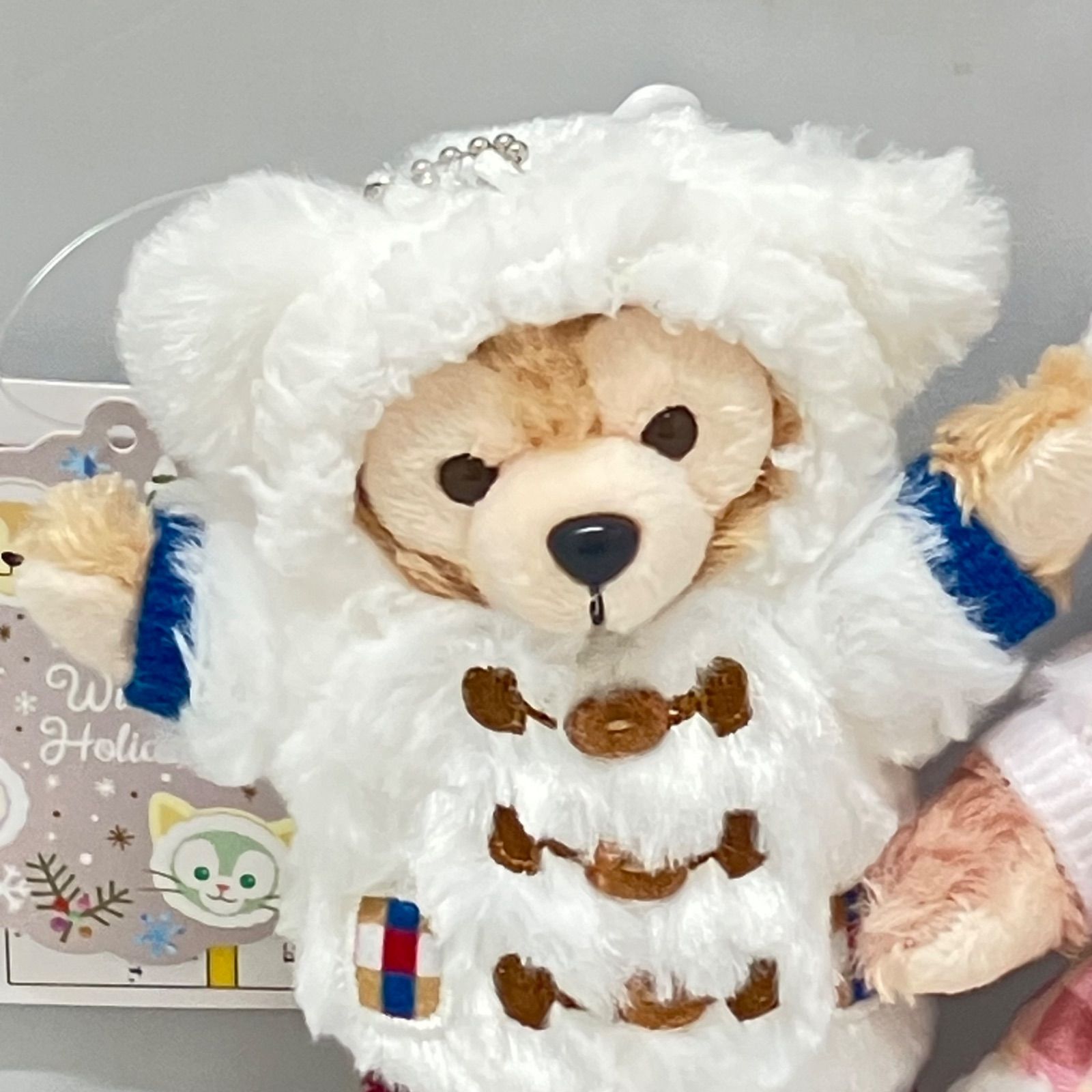 キャラクターグッズ 【美品】ウィンターホリデー ぬいぐるみバッジ