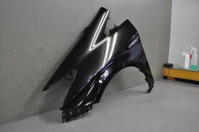 トヨタ ZVW30 プリウス 前期 純正 右 フェンダー クロ ブラック カラーNO:202　　　　　　　　　　　　　2402557　2E6-1 理 プリウス ZVW30 純正 取付OK 前期(ZVW30) 助手席