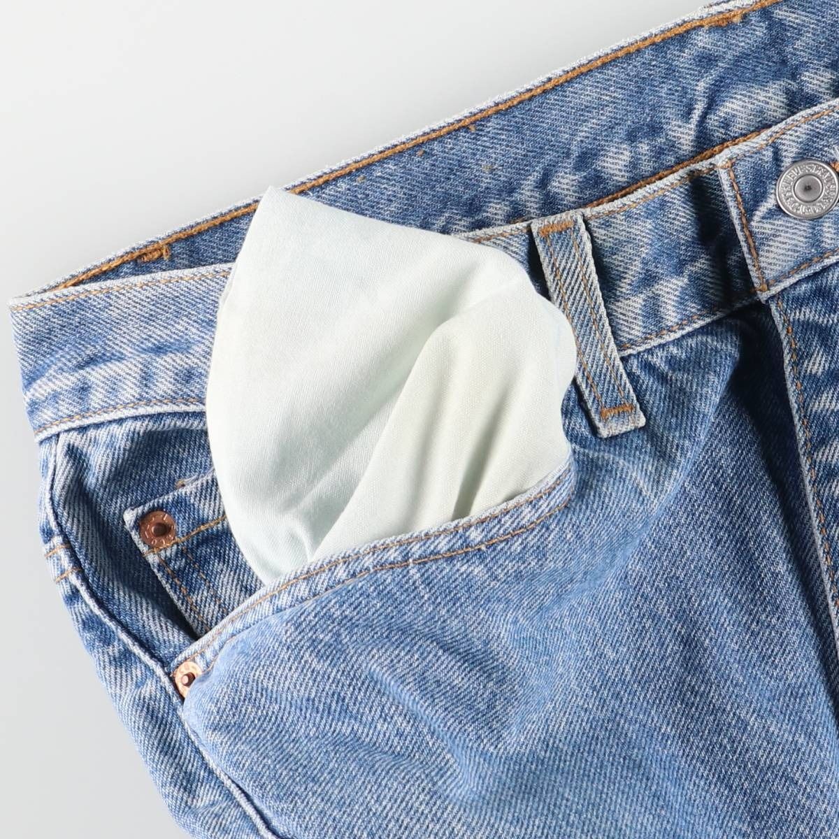 リーバイス Levi