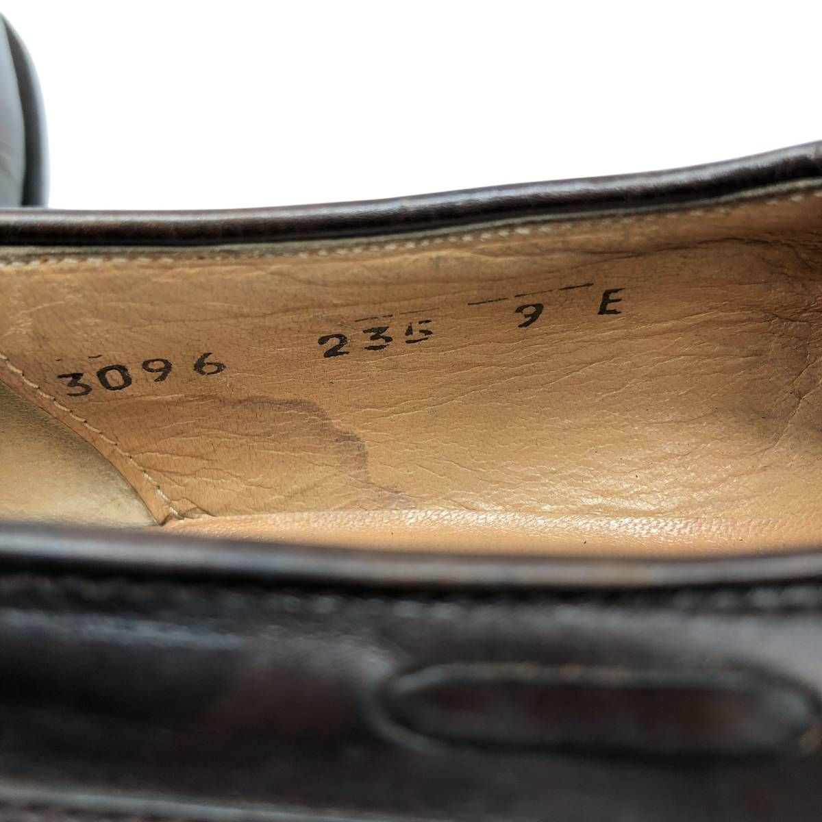 Ferragamo ウイングチップ