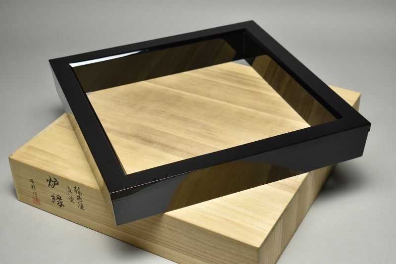 蔵A5752】輪島塗 吉端峰彩 真塗 炉縁 共箱 茶道具 - メルカリ