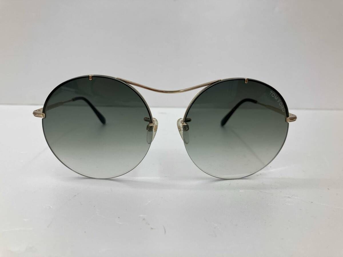 TOMFORD トムフォード サングラス Veronique 02 TF 565 28 B 58◻︎18 140 2 ケース付き ゴールド ブラック 通年