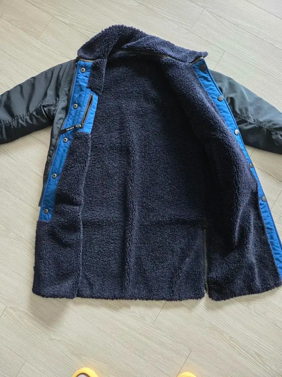 ブルーテールリバーシブル アウター 130