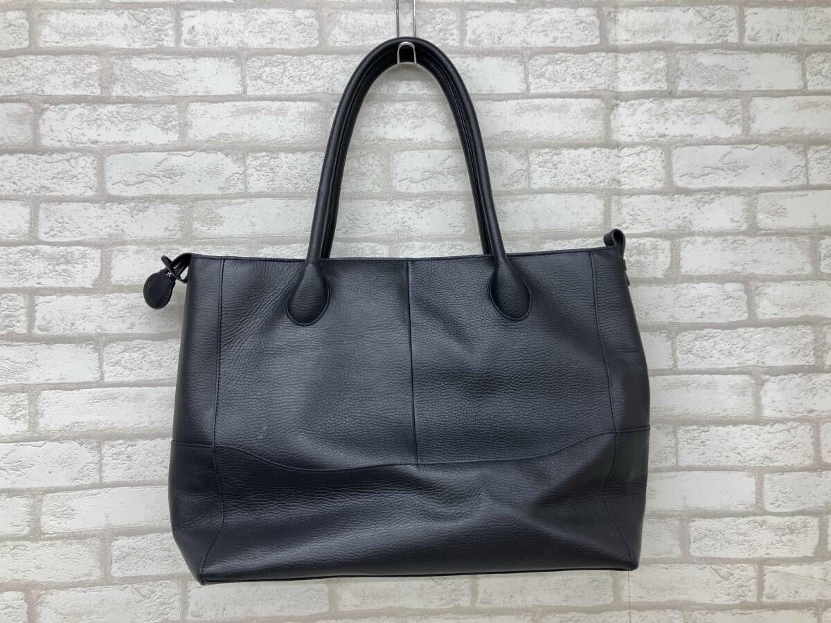 【良品】ピーアイディー　トートバッグ　オールレザー　ブラック　肩掛け　大容量 良品】ピーアイディー トートバッグ オールレザー ブラック 肩掛け 大