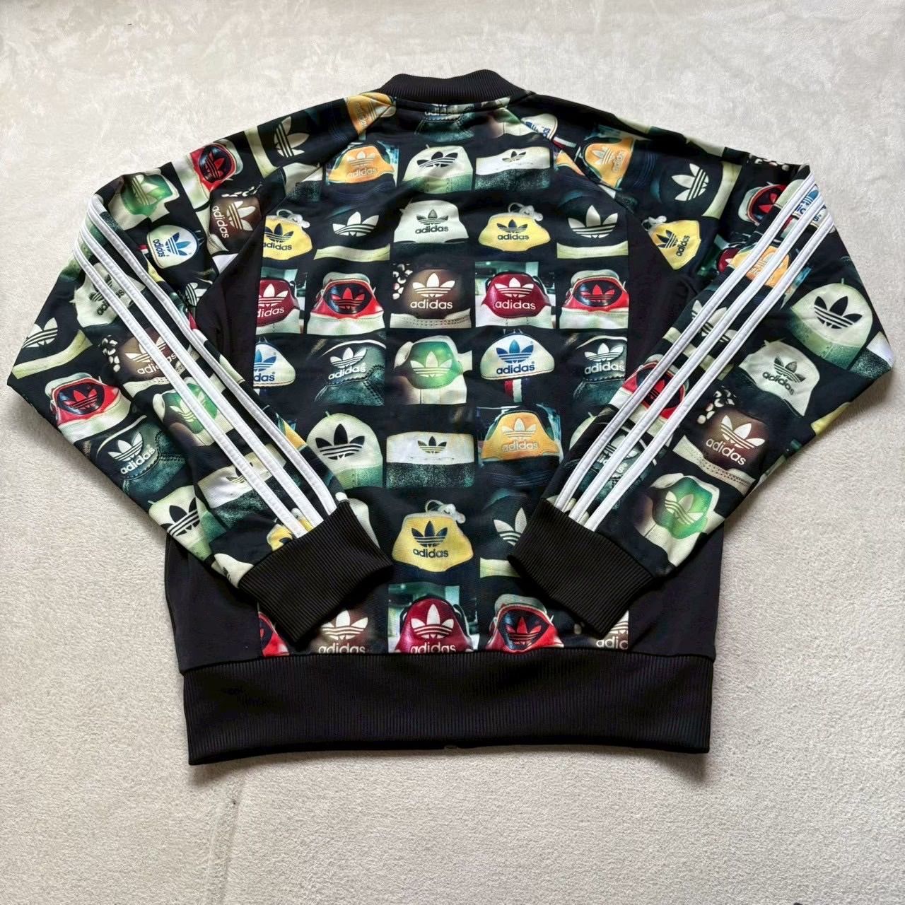 アディダス オリジナルスショップ 福岡STさんのジャージを使った 