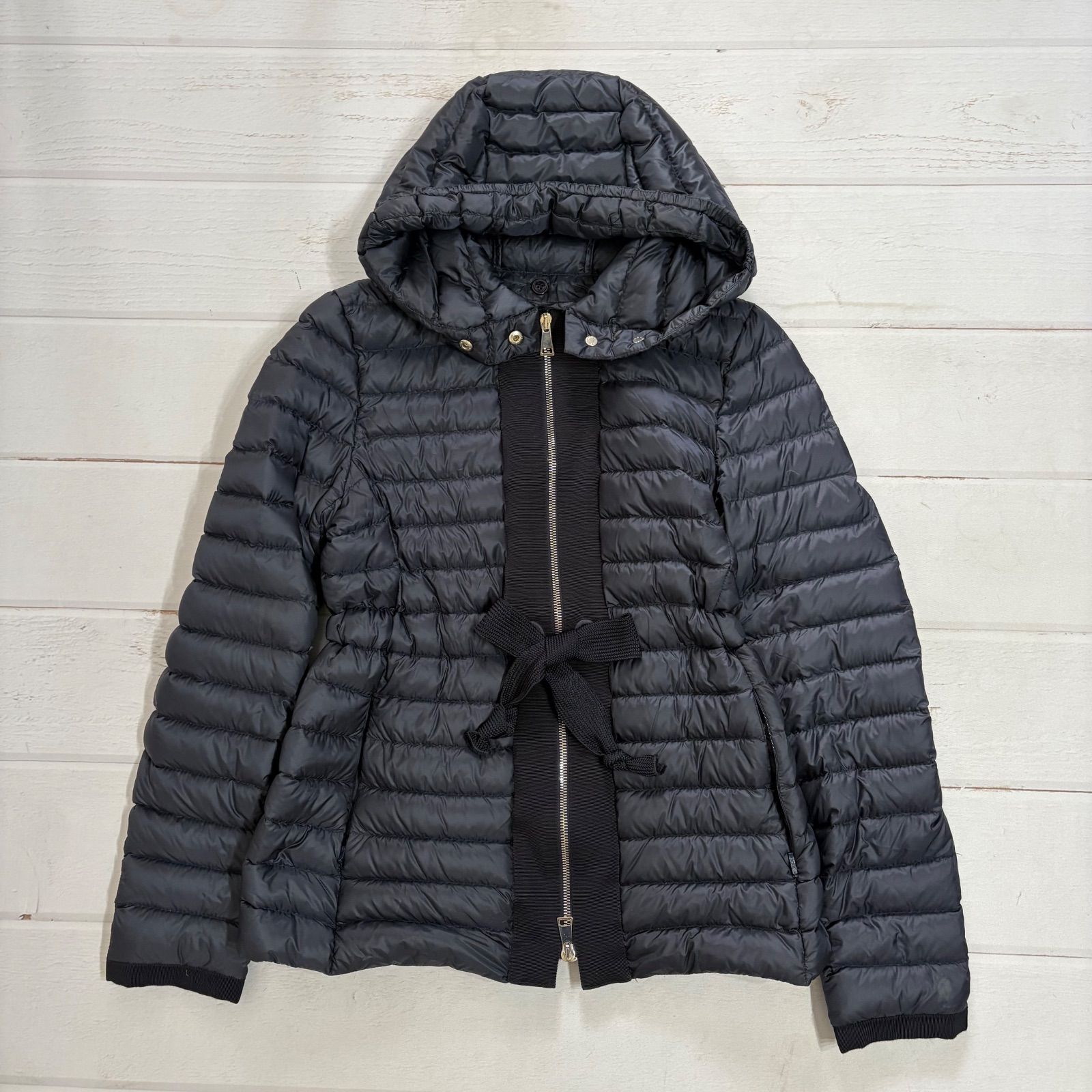 Moncler モンクレール フード付きライトダウンコート ネイビー 美品 