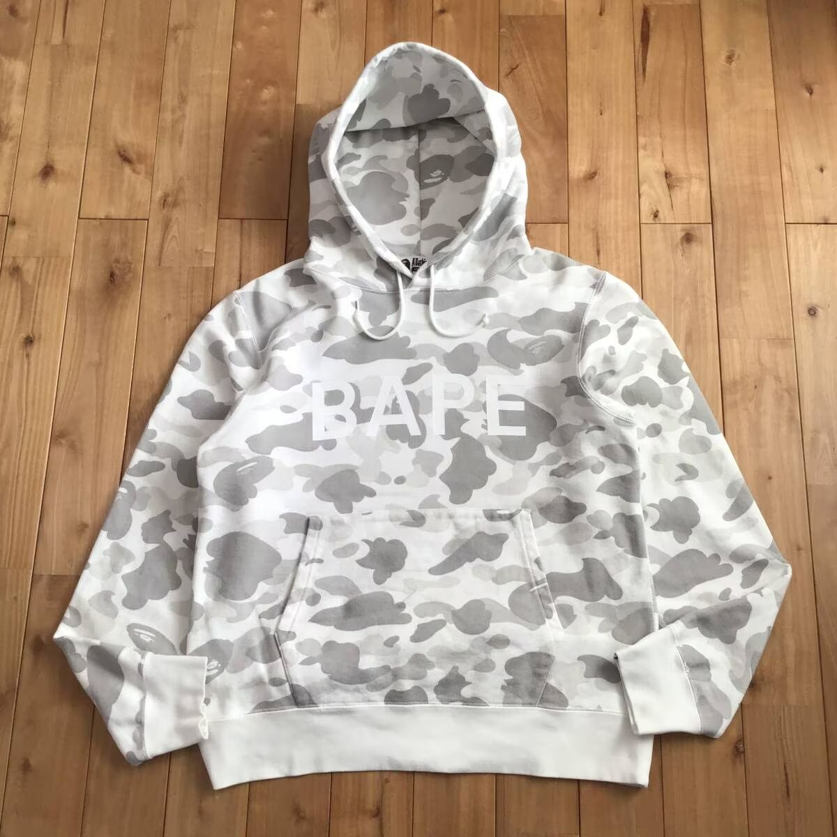 A Bathing Ape ホワイトカモフラパーカー A Bathing Ape ホワイトカモフラパーカー 【公式通販】