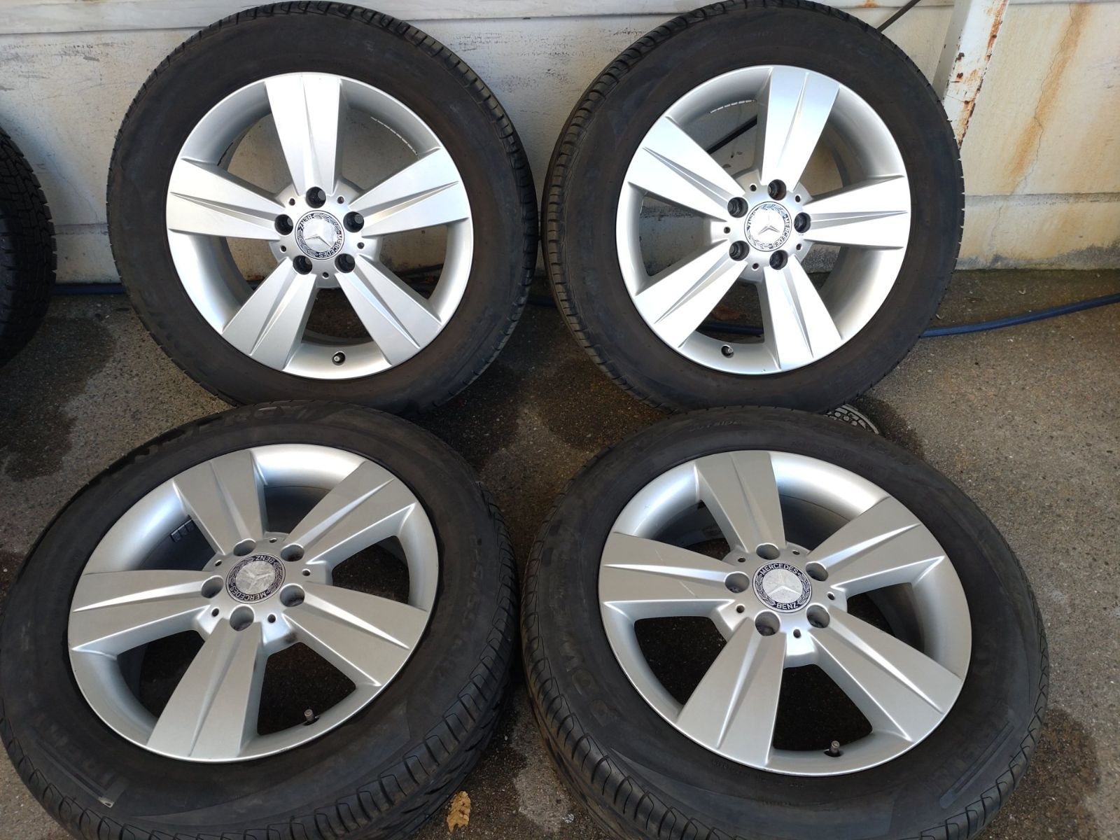 メルセデスベンツ W 639 Vクラス 17インチ 7 0 J 56 PCD 112 5 H ＆ ピレリ POWERGY 225 55 R 17 4本セット