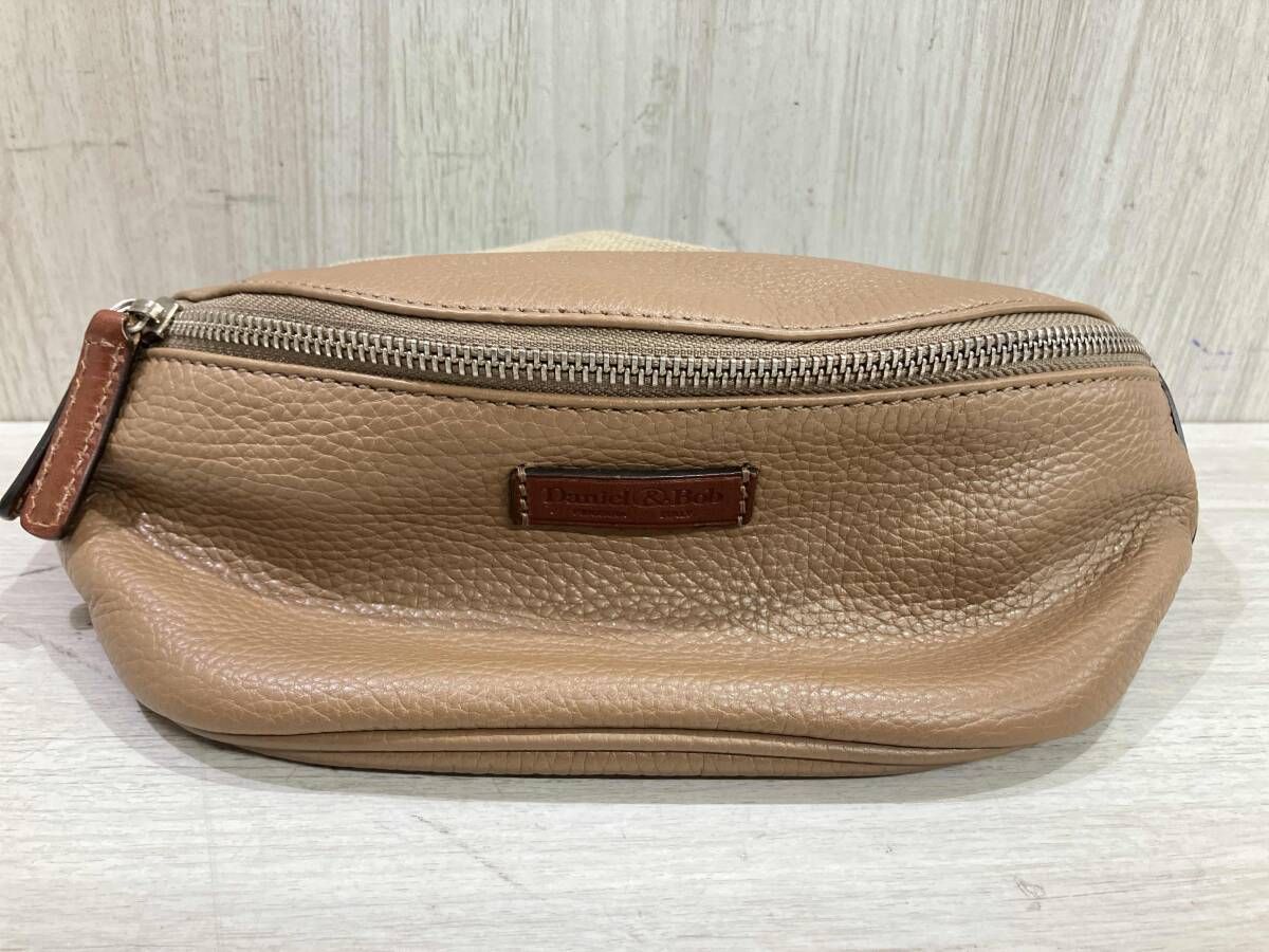 通年 Daniel-Bob ダニエル ボブ ボディバッグ オールレザー ベージュ ウエストバッグ nano universe