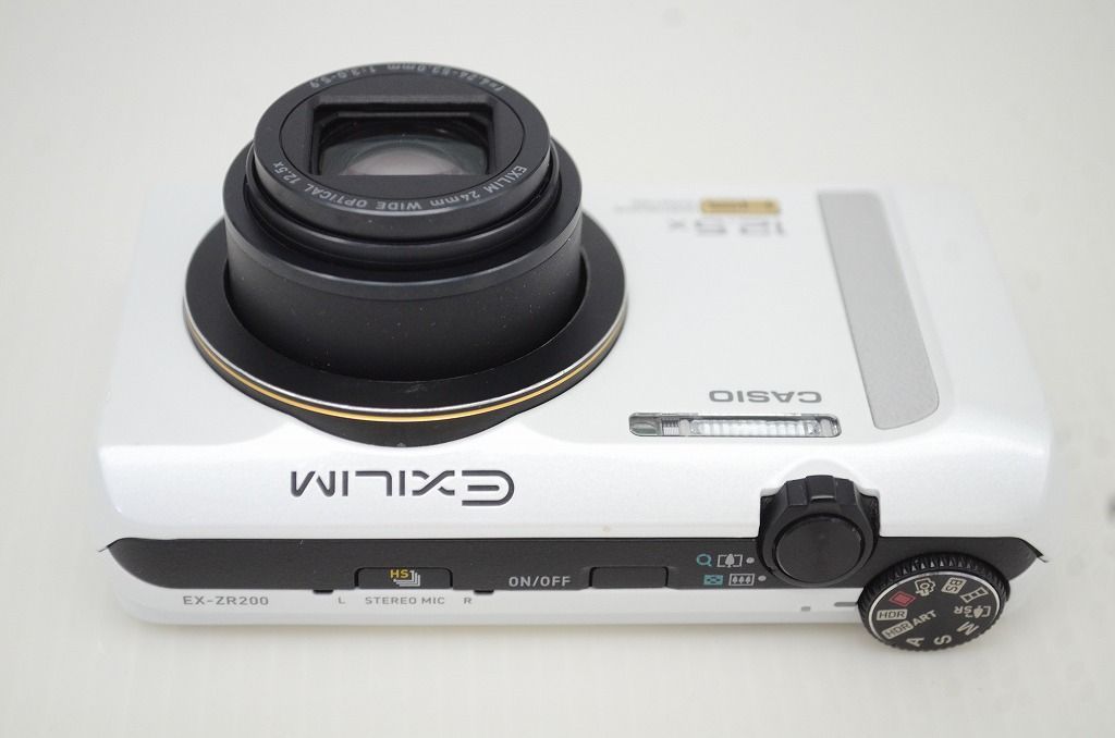 良品 CASIO カシオ HIGH SPEED EXILIM EX-ZR200 コンパクトデジタル