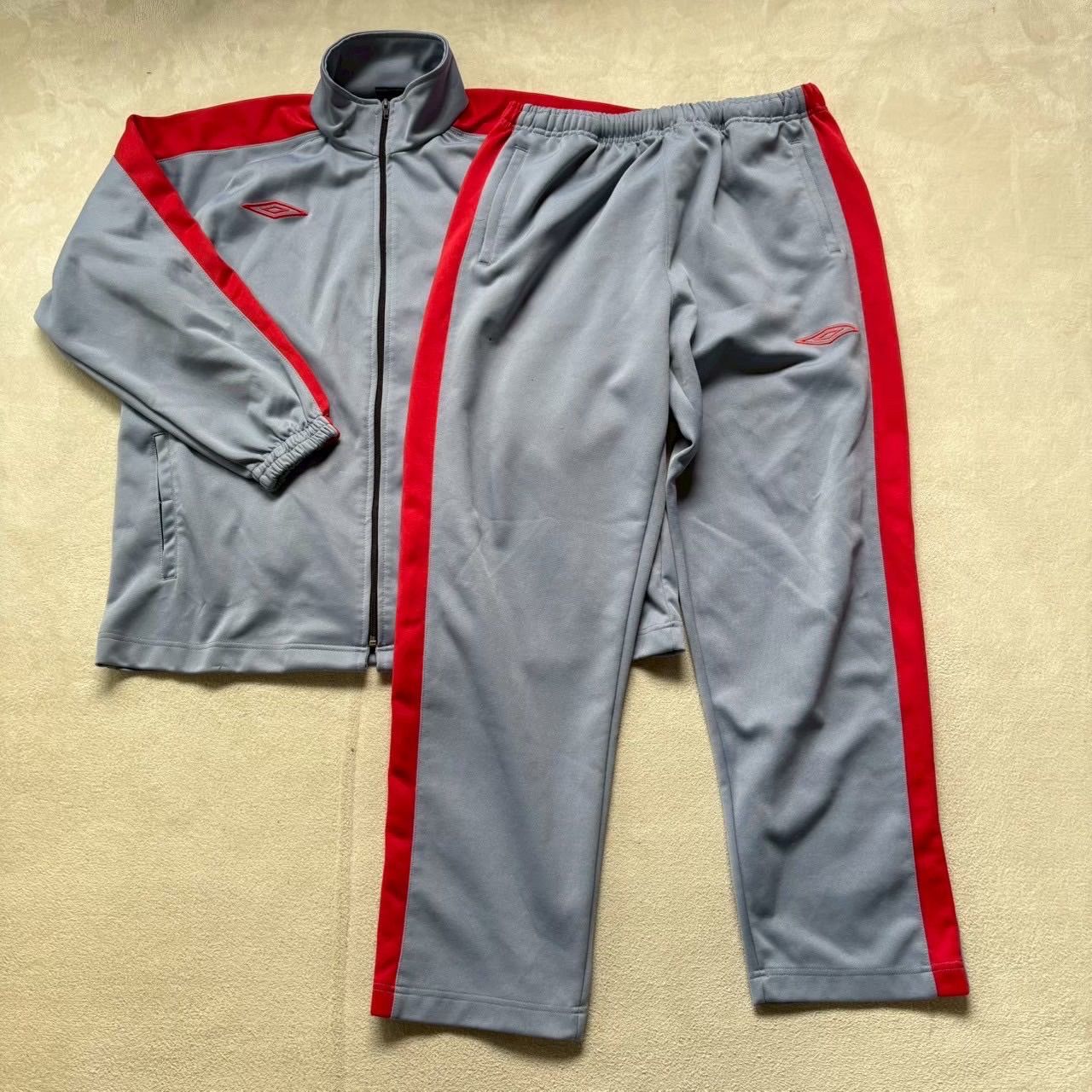 訳あり特価早い者勝ち】UMBRO （アンブロ） ジャージ上下セットアップ