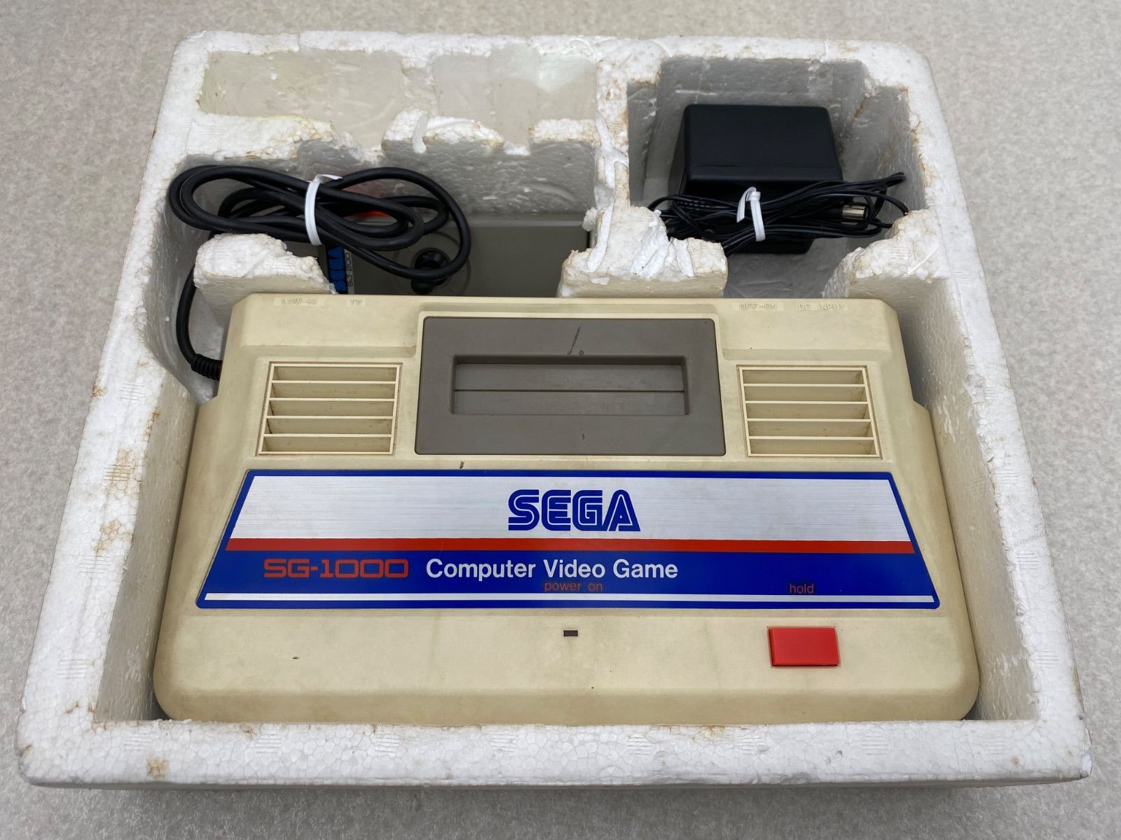 セガコンピュータビデオゲーム SG-1000 本体 - メルカリ