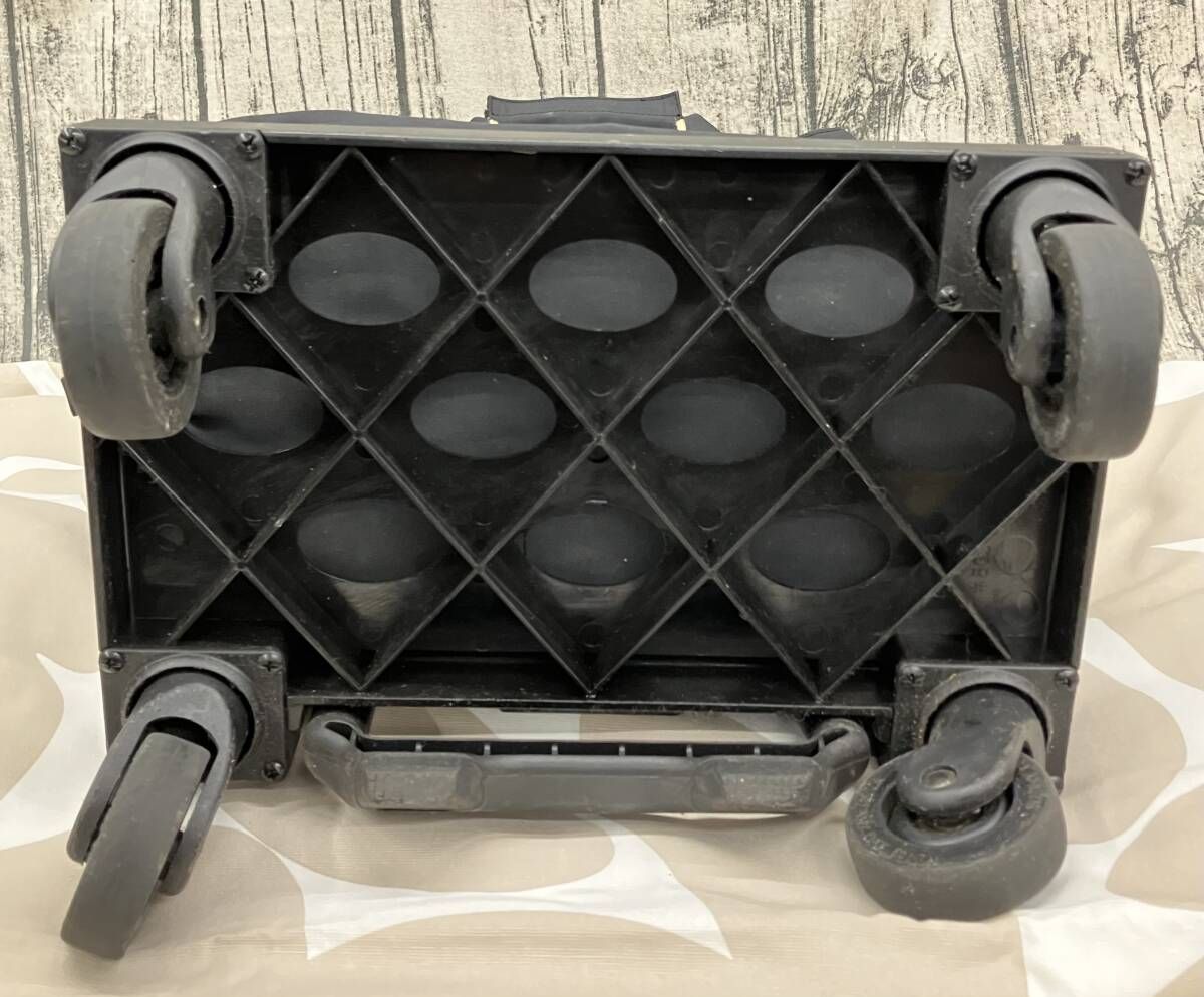 ブラック 折りたたみ椅子付き