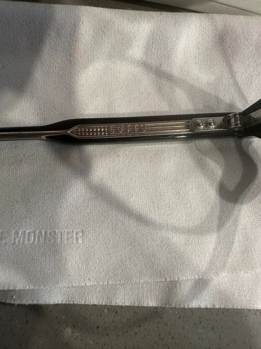  GENTLE MONSTER ルー トゥー 01 サングラス 小物