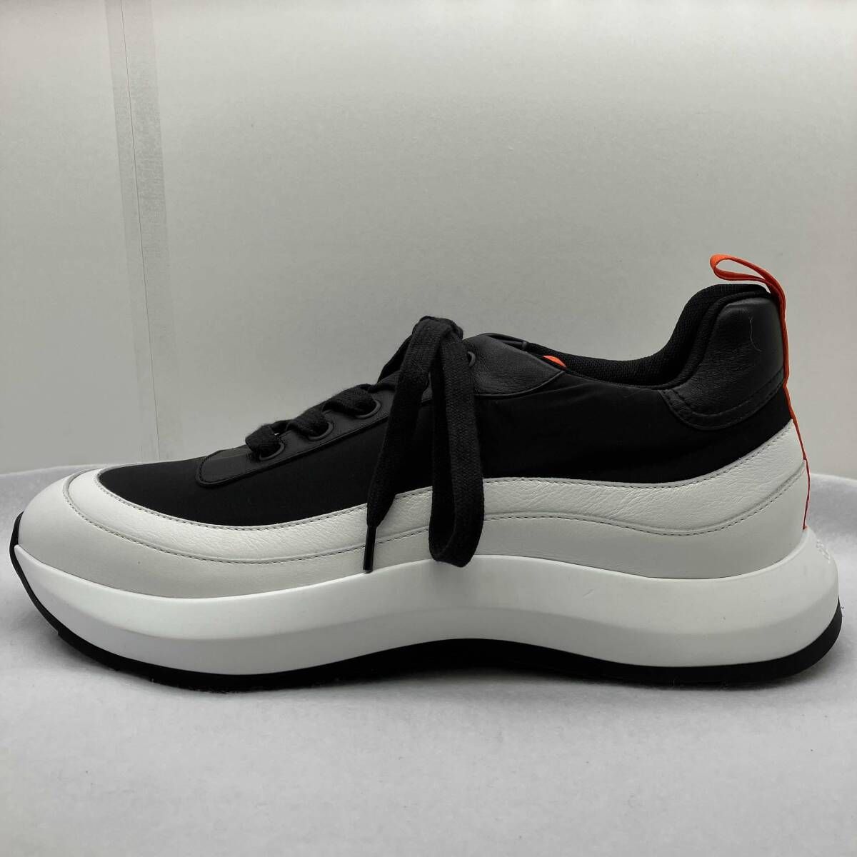 HERMES グラムスニーカー／40 衣料 - メルカリ