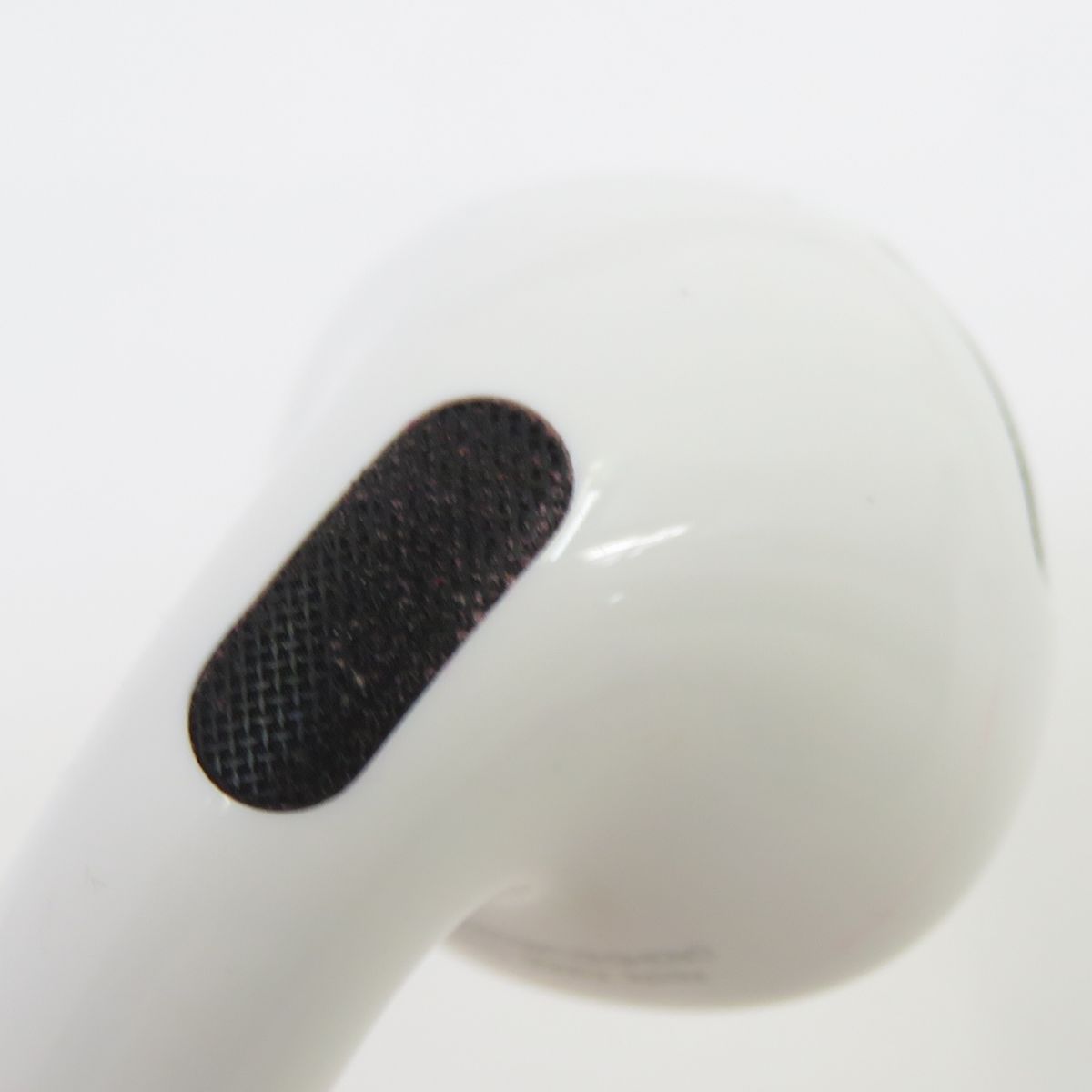 Apple AirPods 4 アクティブノイズキャンセリング搭載モデル MXP93J/A