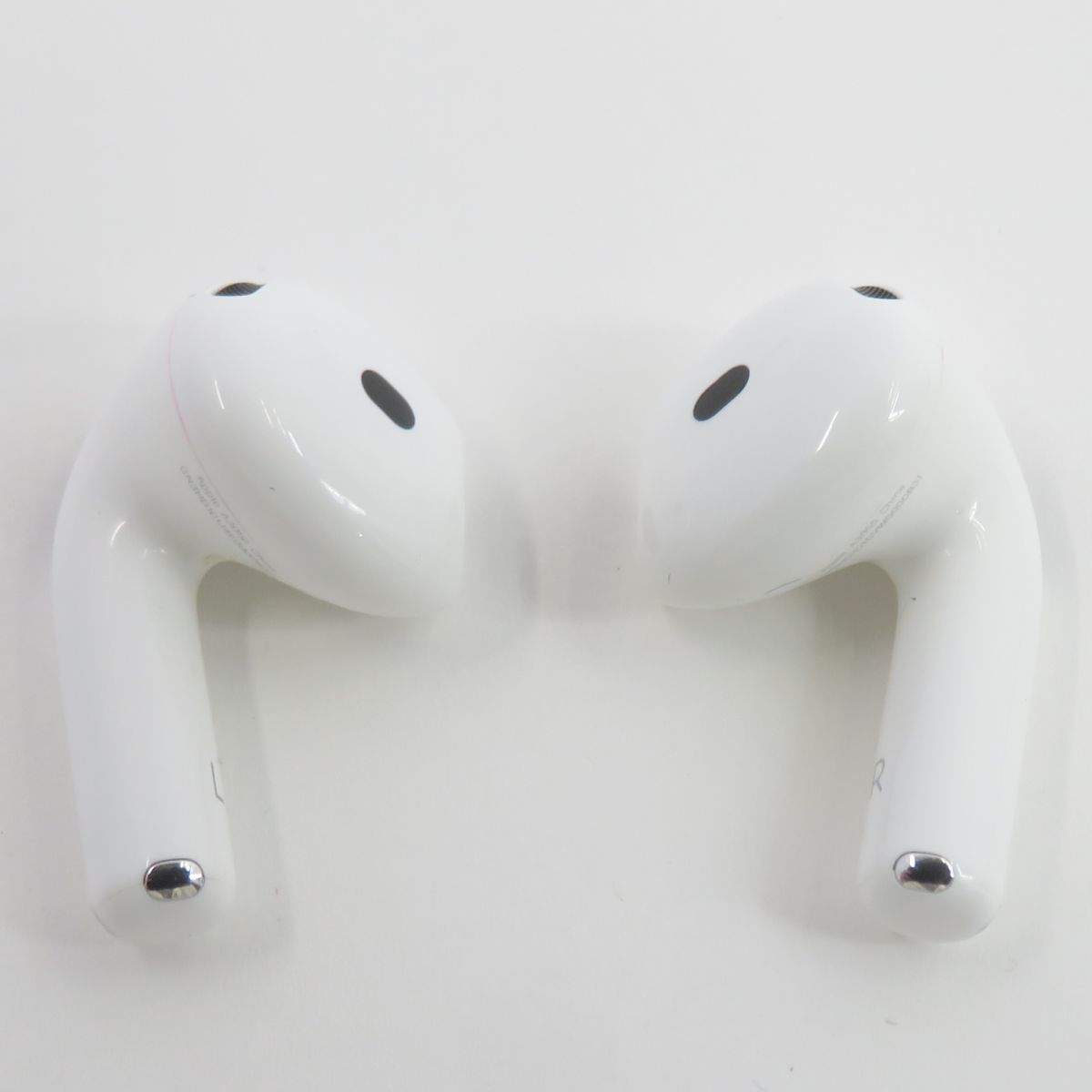 AirPods 4 ANC アクティブノイズキャンセリング搭載　中古品 Apple AirPods 4 アクティブノイズキャンセリング搭載モデル MXP93J/A
