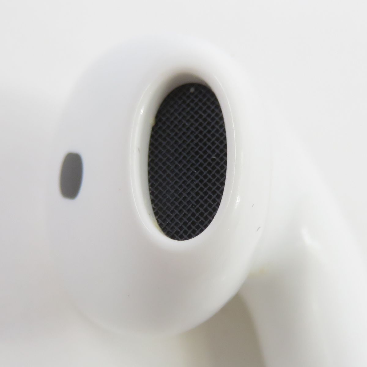 AirPods 4 ANC アクティブノイズキャンセリング搭載　中古品 中古】AirPods 4 アクティブノイズキャンセリング搭載 MXP93J／A