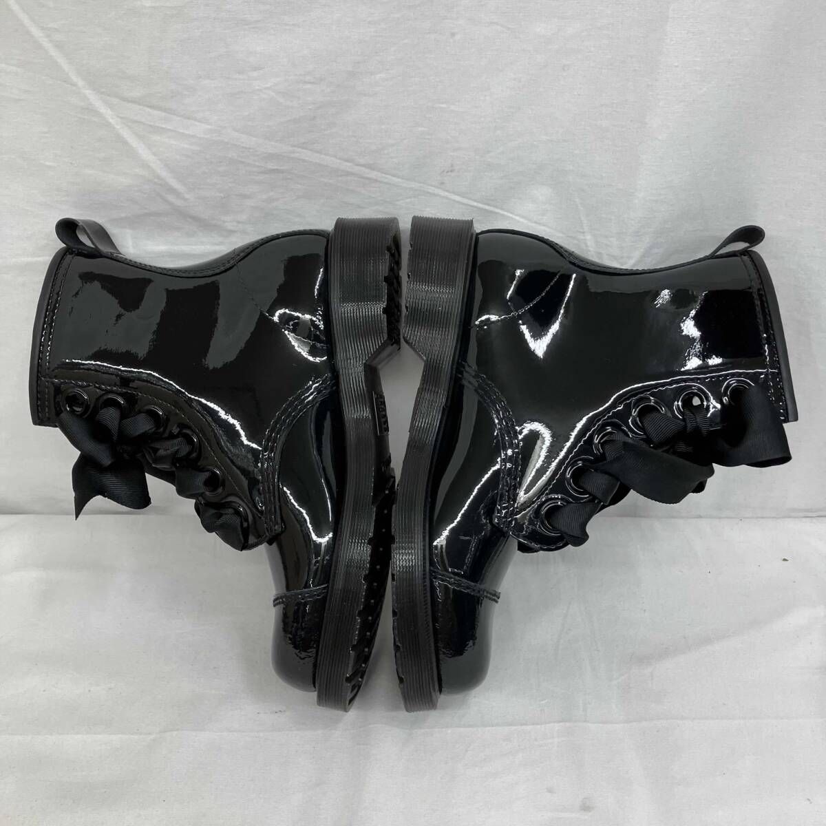 ブラック エナメル