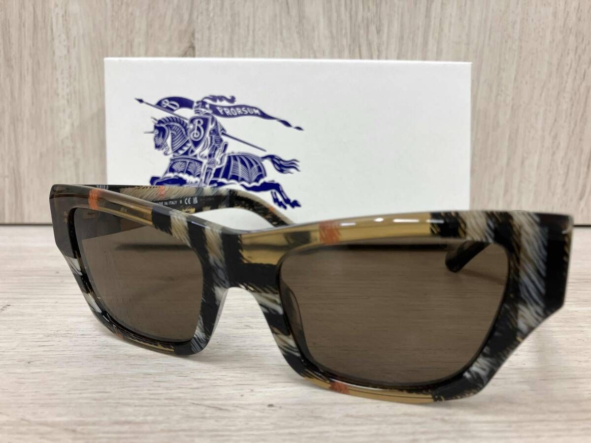 Eyewear バーバリー スクエアフレーム サングラス