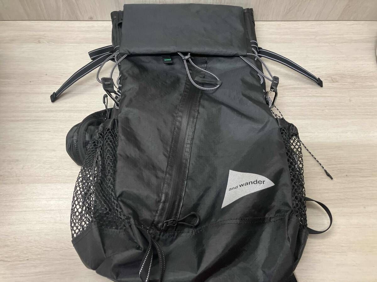 and wander ECOPAK 30 L Backpack リュック ブラック