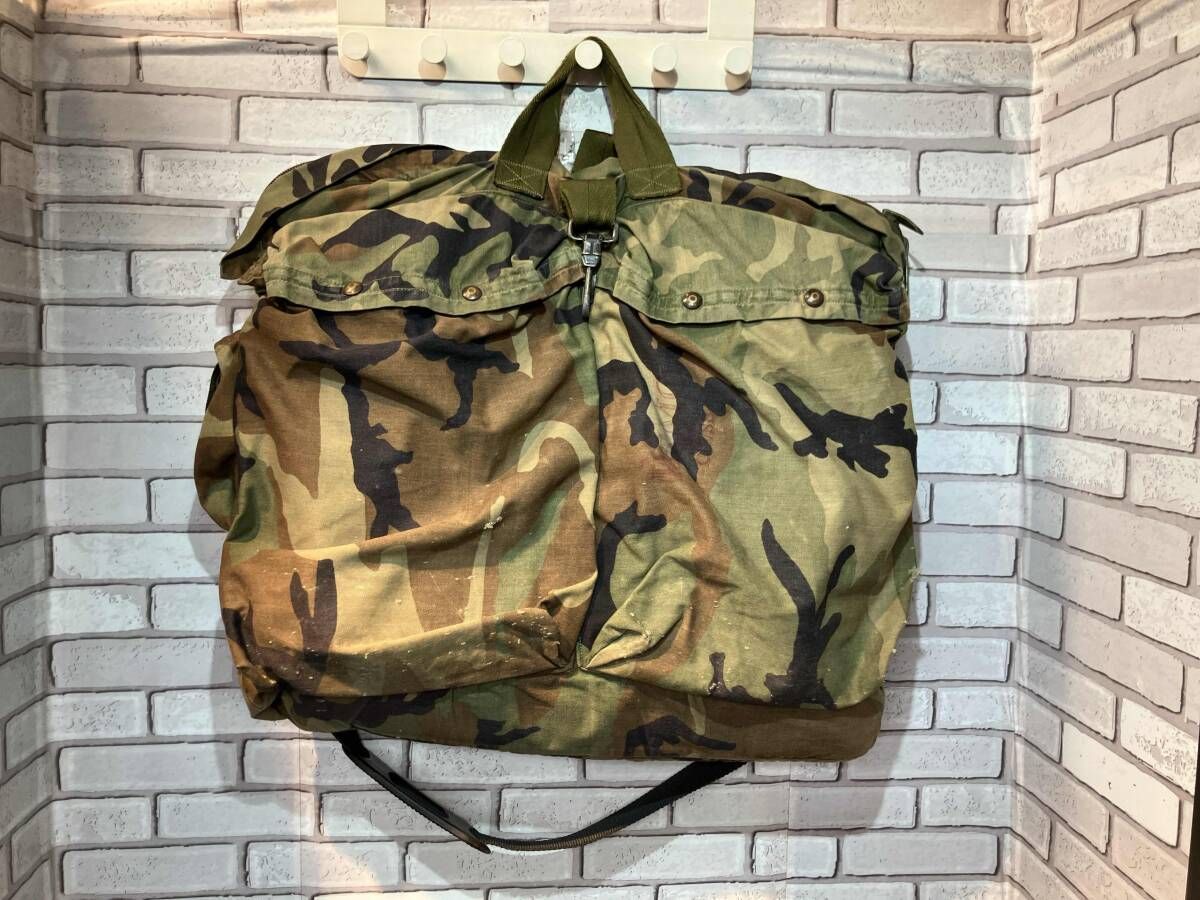 ミリタリー ショルダーバッグ 90 s 8415-01-395-0005 ヘルメットバッグ HGU 56 迷彩柄 カモフラ