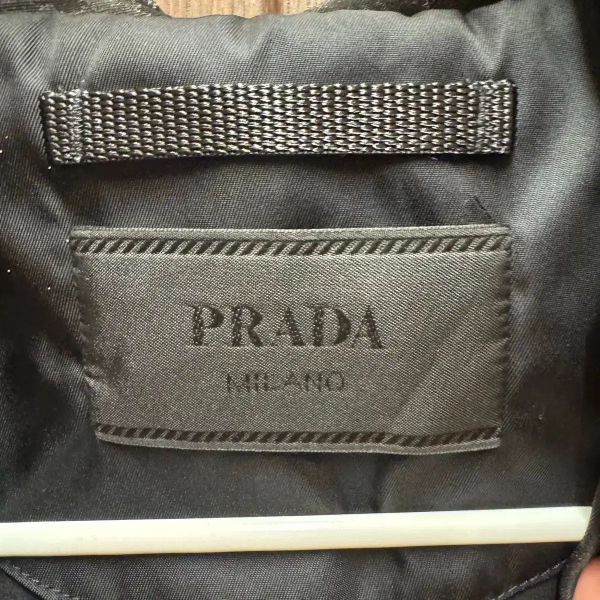 PRADA プラダ 三角ロゴ フード ジップアップ ジャケット XL - メルカリ