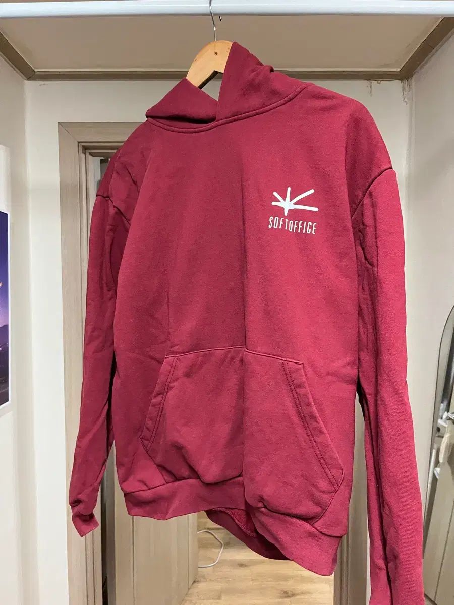 ソフトオフィス バーガンディ WHO フーディー Tシャツ