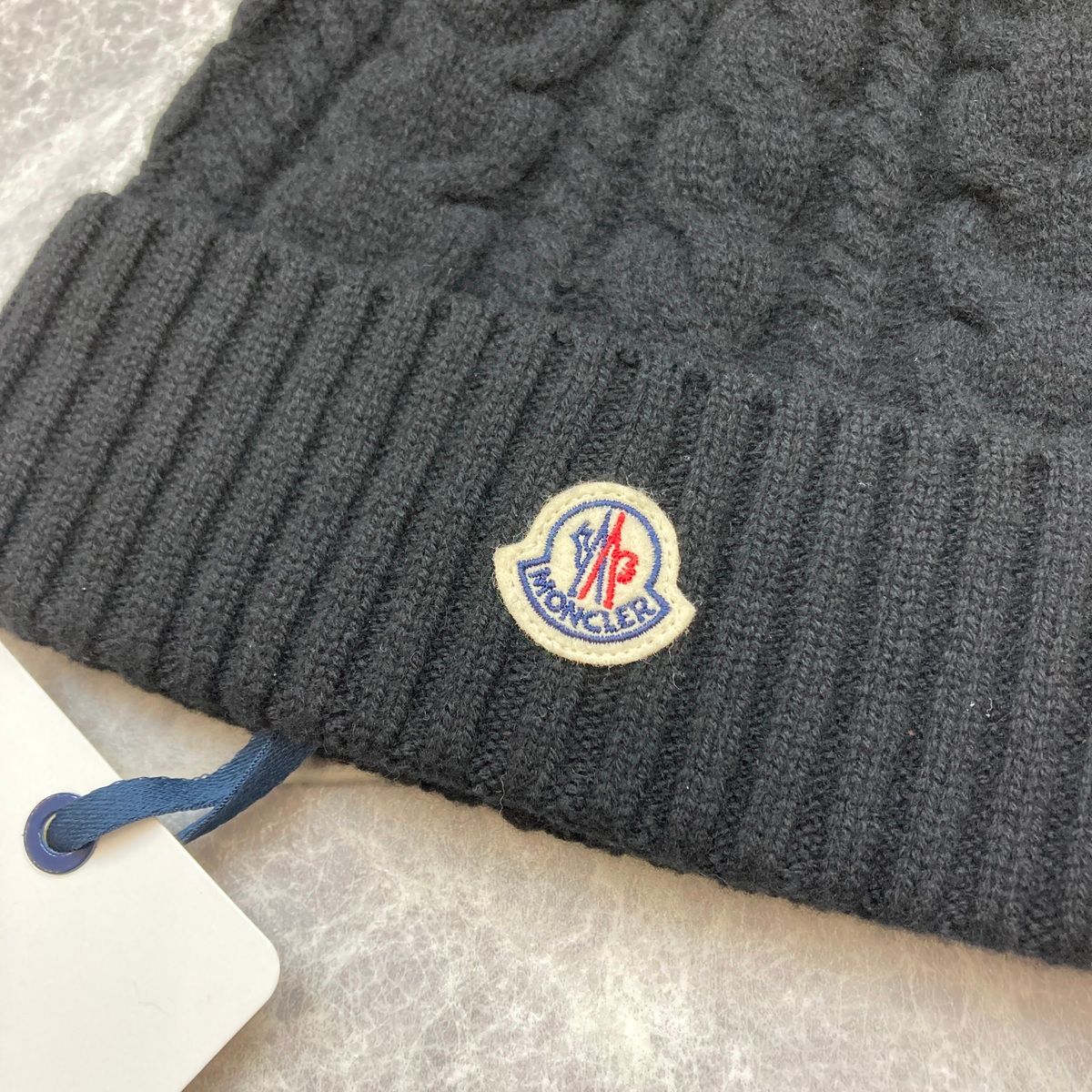 MONCLER モンクレール シルバーフォックスファー ロゴ ニットキャップ