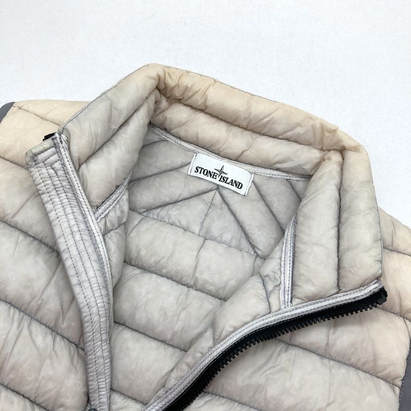 STONE  ダウンベスト アイボリー STONE ISLAND ストーンアイランド ライトダウンベスト ガーメントダイ