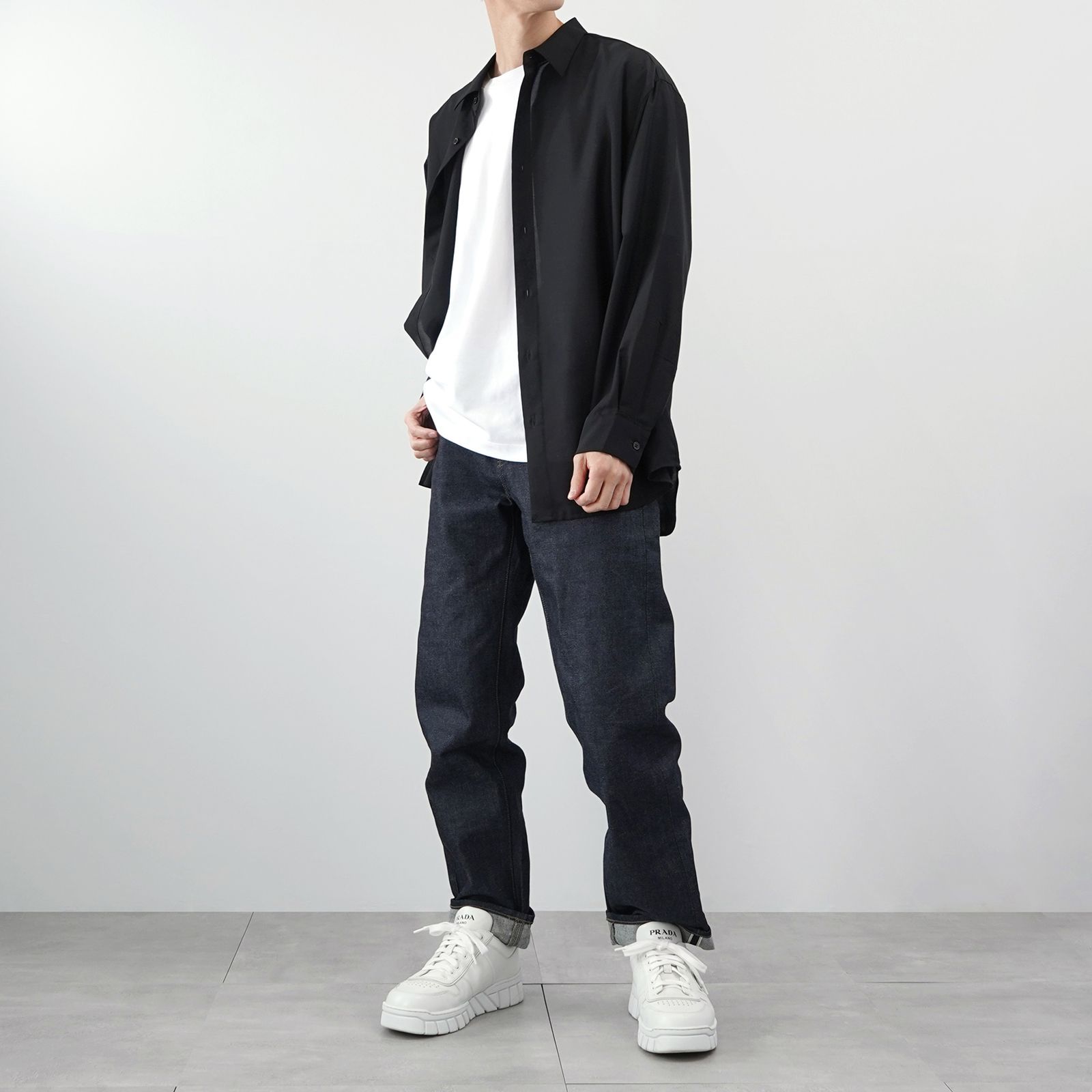 美品】PRADA プラダ ロゴ レザー スニーカー2EE378 - メルカリ