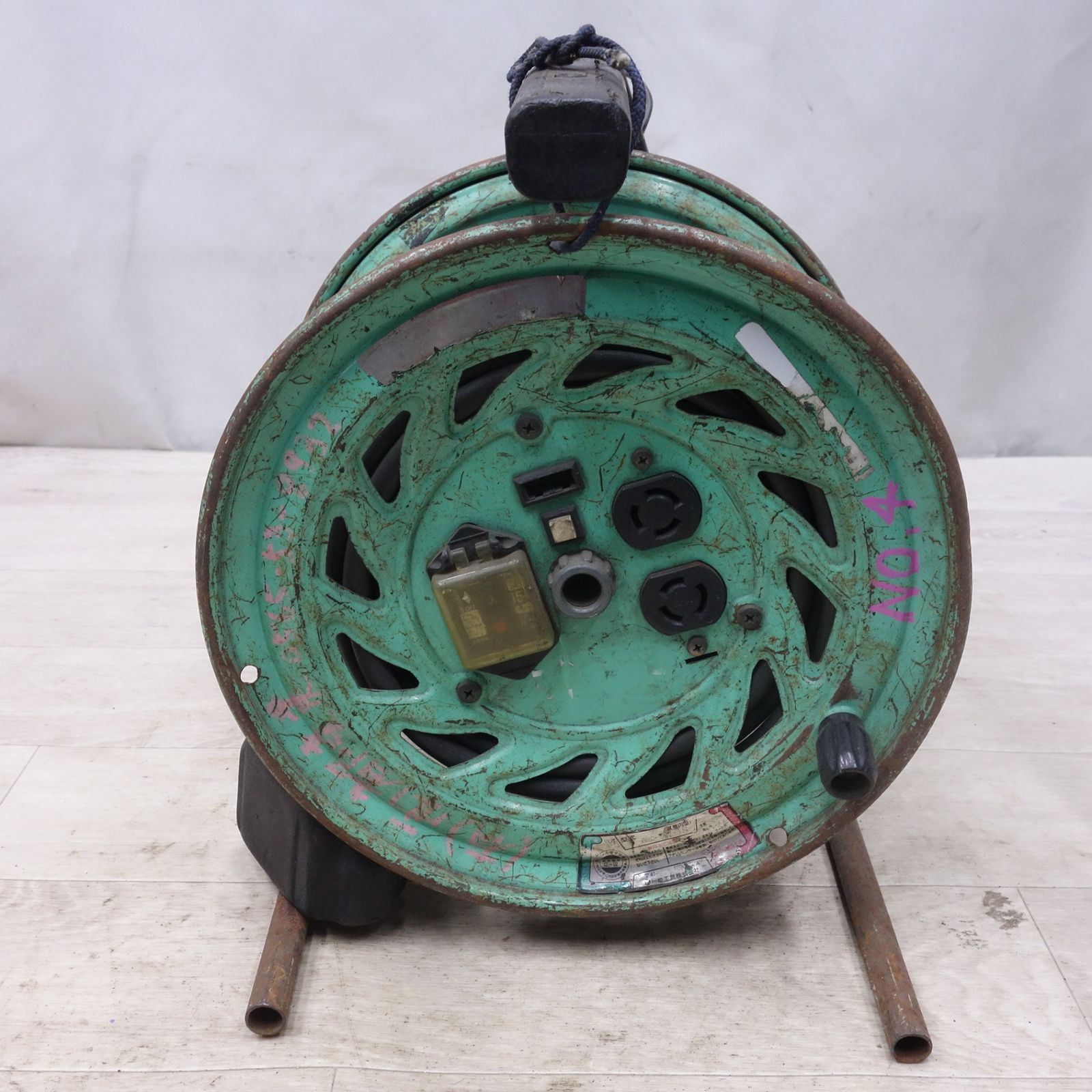 ◆日動 びっくリール 30 m RND-EK SL コードリール 電工 ドラム 屋内型 温度センサー付 ブレーカー付 ロック 引掛 式 緑 グリーン 100 V ◆