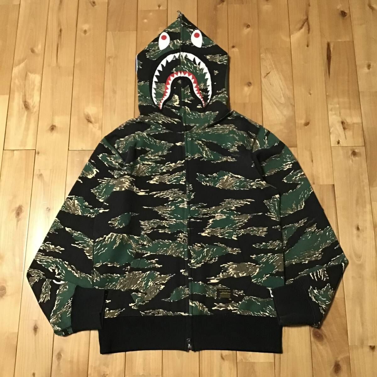 2016年 Tiger Camo シャーク パーカー Mサイズ a bathing ape BAPE