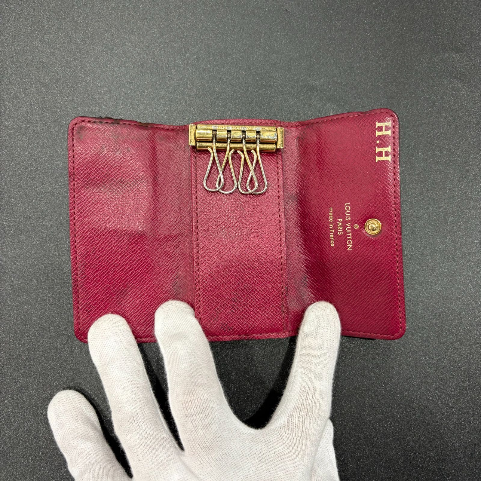 ルイヴィトン モノグラム キーケース イニシャル入り