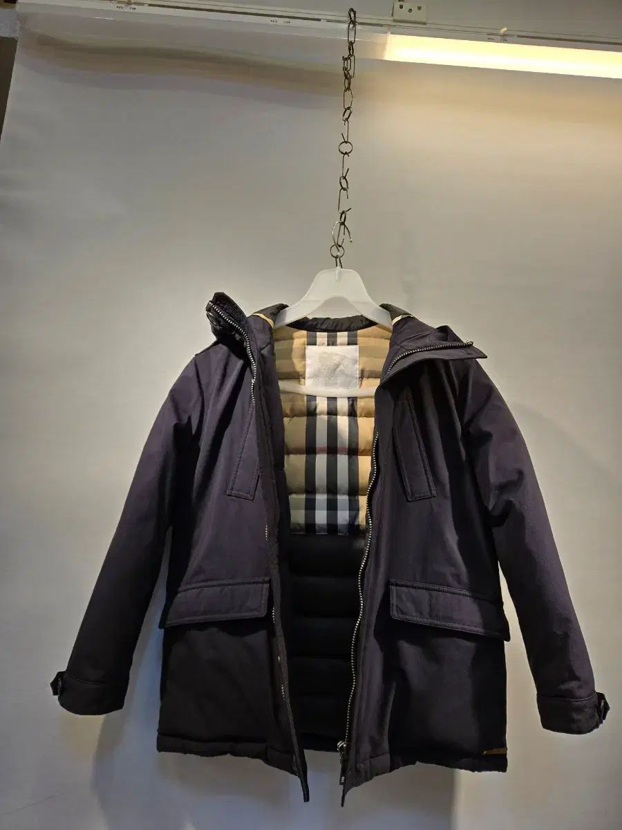 フードダウンジャケット