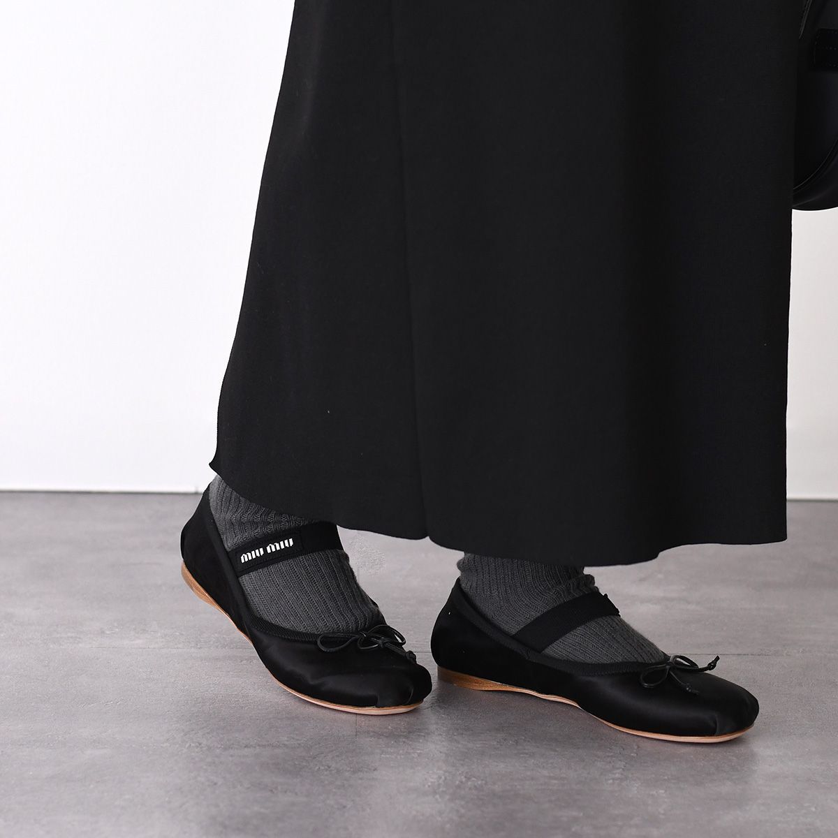 MIU MIU ミュウミュウ シューズ バレエシューズ サテンバレリーナ 