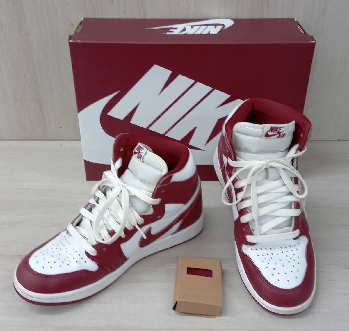 Nike Air Jordan 1 スニーカー First Snowfall - Men's Jordan 1 Mid Custom – PANDAPRANK