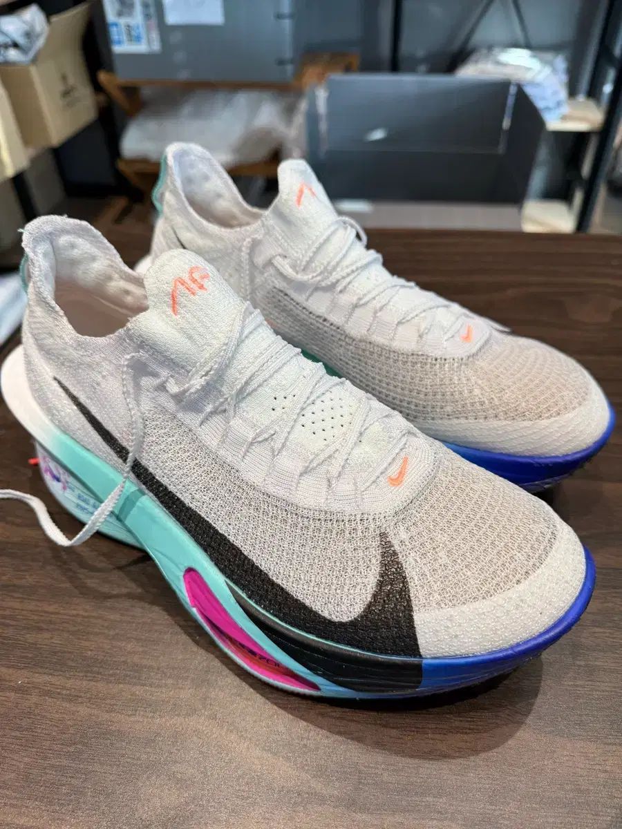 アルファフライ3 285 ほぼ新品 出品 - メルカリ