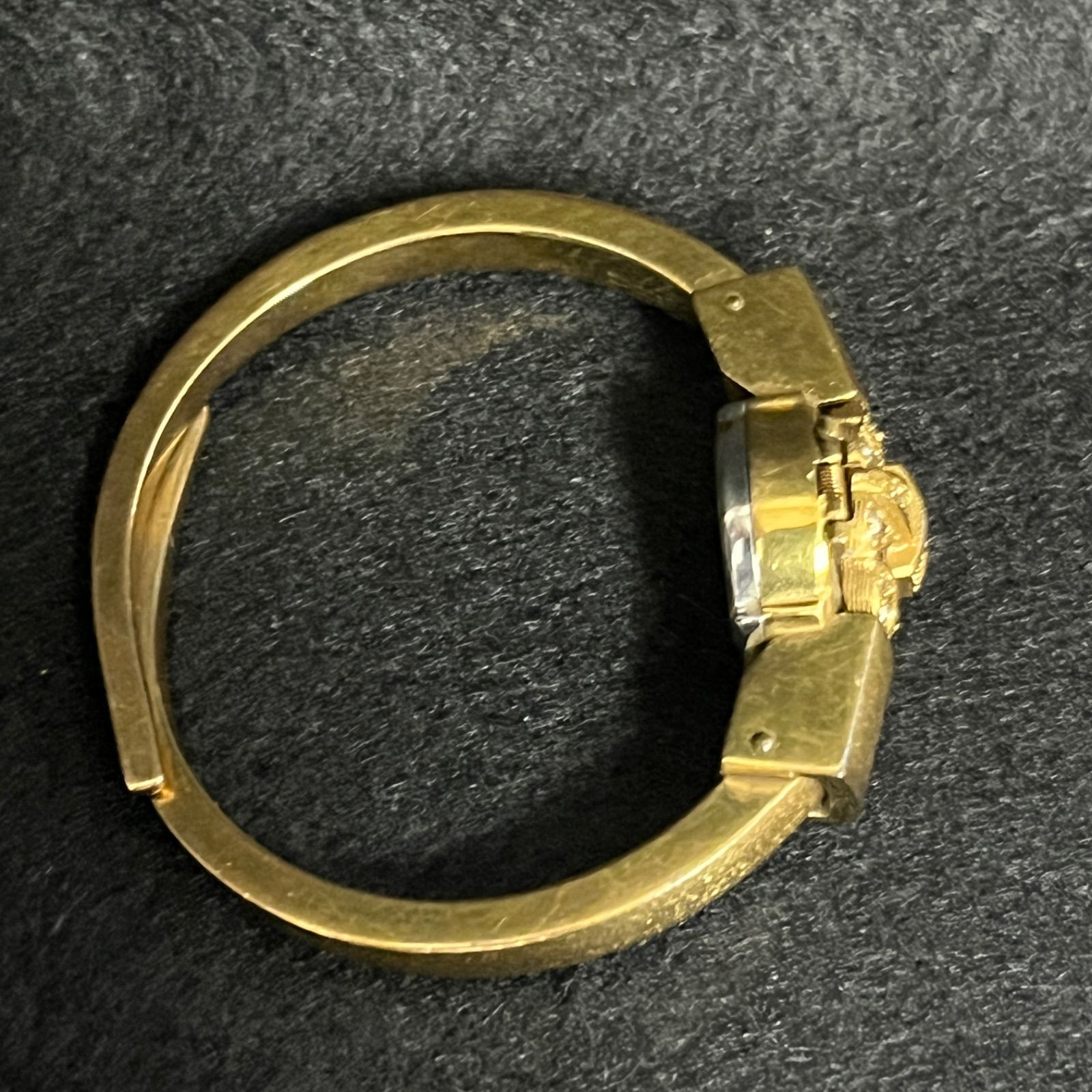 稼働品】 Chandler チャンドラー バングルウォッチ 石付き 手巻き