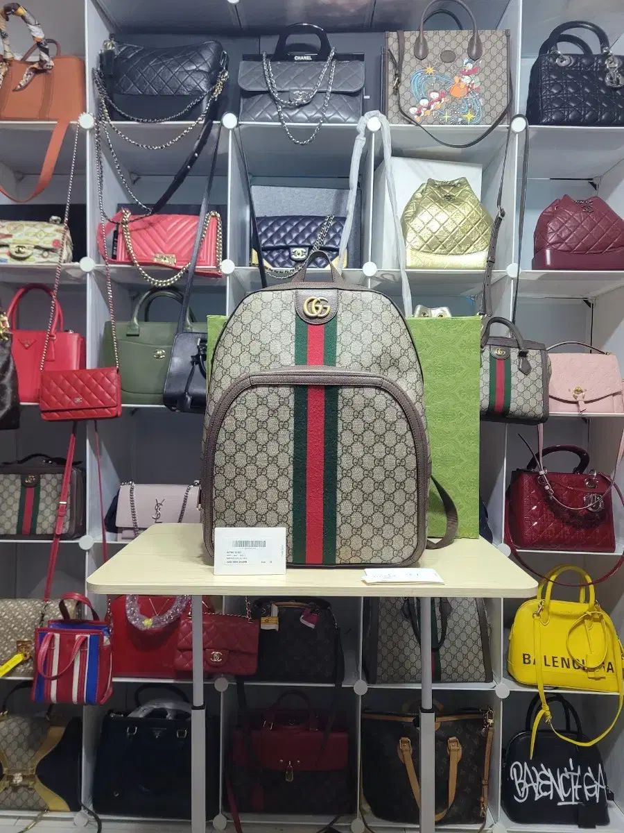 グッチ 320万 バックパック