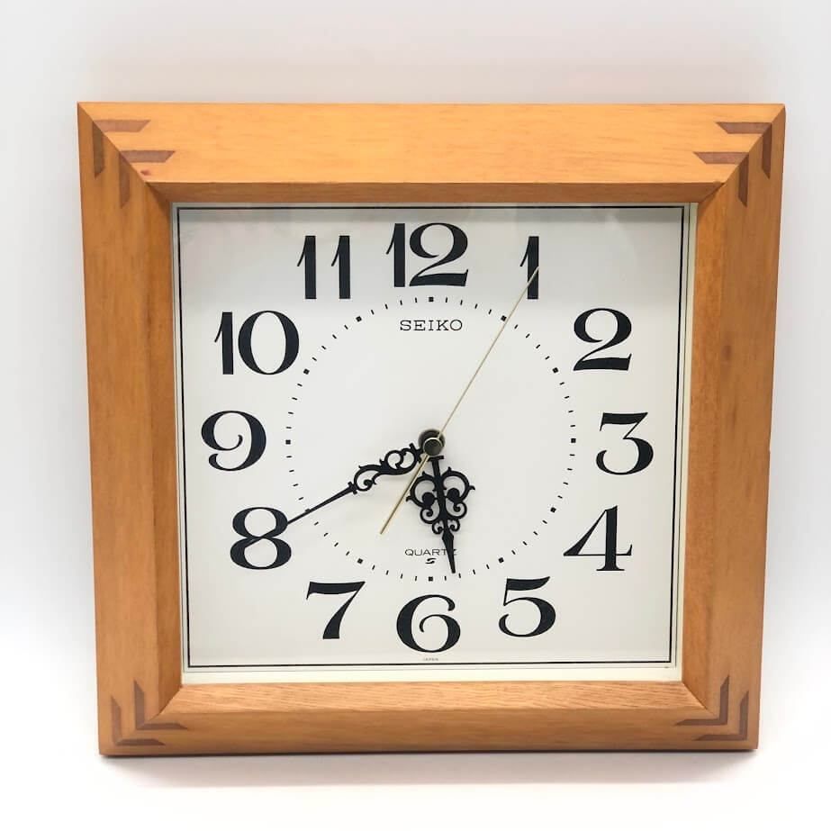 ss8136 【中古】 セイコー 木製 壁掛け時計 スクエア おまけの時計付き
